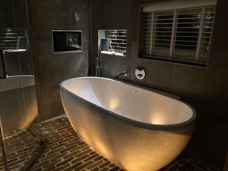 Voorsterstaete Former Barn, Including Jacuzzi Voorst Gem Voorst Zewnętrze zdjęcie